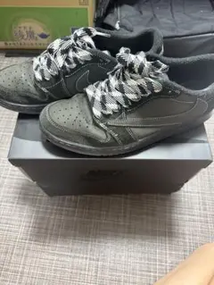 Travis Scott "Black Phantom"
