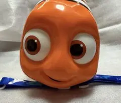 目が動くニモ　ディズニー　ポップコーンバゲット