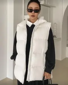 【未使用品】ダウンベスト　ホワイト　ポケット付