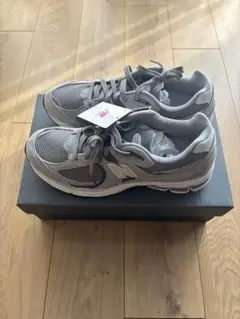 【新品、箱あり】new balanceスニーカー(M2002RST)