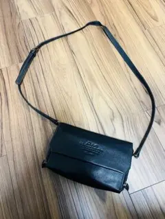 Dakota 黒レザーショルダーバッグ