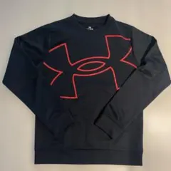 Under Armour トレーナー 黒/赤