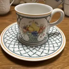 villeroy&boch果物のバスケット ティーカップ・ソーサーセット