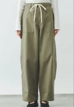 グローバルワーク　GOODチノベイカーパンツ　カーキ　Мサイズ　新品ニコアンドのサムネイル