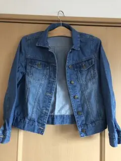 Item thumbnail for item 36730186-9b03-4bfe-8fcd-00047337a431