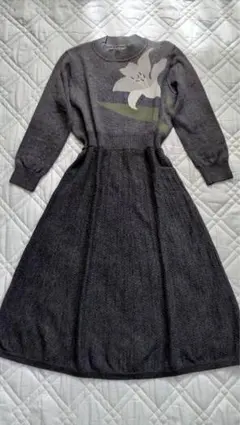 ローラアシュレイ　グレーお花柄ニットワンピース　７号