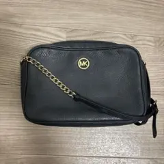 MICHAELKORSマイケルコースレザーショルダーバッグブラック斜めがけ金具