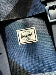 Herschel ブルー　模様あり