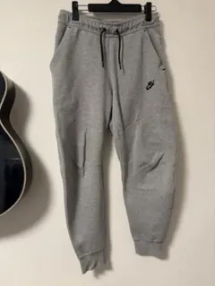 NIKE テックフリースパンツ