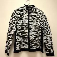 【Black &White】ゼブラ柄ジップアップニットパーカー1