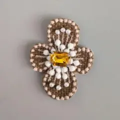 A561ミナペルホネンブローチ　ハンドメイドsymphony