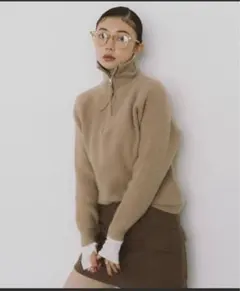 HANNE ジップアップタートルネックニットプルオーバー　ブラウン