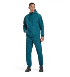 ナイロンセットアップ ランニングウェア