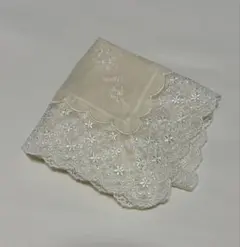 WAKO 銀座和光 大判ハンカチ レース 刺繍 花柄　ひざ掛け　ハンカチーフのサムネイル