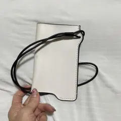 ホワイト スマホショルダーバッグ