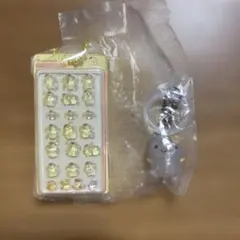 ポムポムプリン　めじるしアクセサリー　ボンボンドロップシールミニチュアチャーム