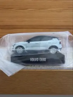 VOLVO EX30 ミニカー 1/43のサムネイル