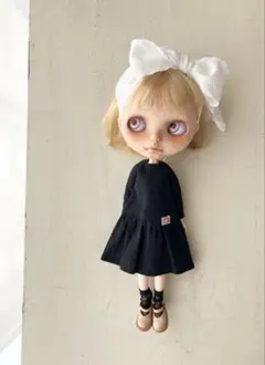 シンプルギャザーワンピ　リネン黒　ブライスアウトフィット　ネオブライス　カスタム