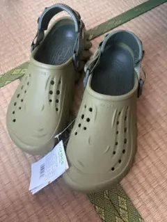 新品　ROA x Crocs 27cm サボ クロッグサンダル オリーブ 新品 ROA x Crocs 27cm サボ クロッグサンダル オリーブ - メルカリ