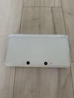 【動作確認済】ニンテンドー3DS ホワイト 本体　DSソフト付