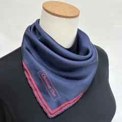4-2.Christian Dior シンプルネイビー　シルクスカーフ
