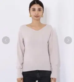 ジュエルチェンジズ　カシミヤ100% Vネックニット エメルリファインズ