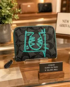coach グラフィックプリント ブラック 二つ折り財布のサムネイル