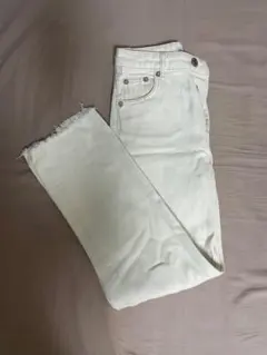 ZARA ホワイトデニムパンツ カットオフ