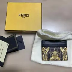 ✨️希少✨️ フェンダーチェ コンパクト 財布 FENDI VERSACE ズッカ メルカリ