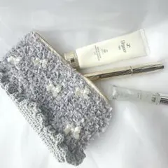 【最終値下げ】フリルポーチ　リボン　ペンケース　筆箱　ハンドメイド　毛糸　編み物