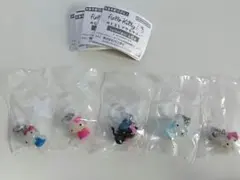 新品未開封☆ハローキティ めじるしチャーム　キーホルダー５個セット