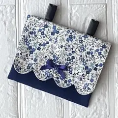 Item thumbnail for item 07643518-2ce3-4858-a5c8-1531c3172c50