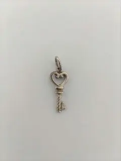 BLOOM ハート型 シルバー925 鍵チャーム