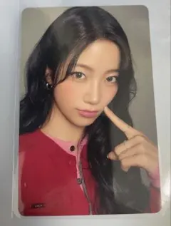 LE SSERAFIM 　ルセラフィム　HOT 　ユニバ　ラキドロ カズハ