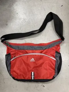 adidas アディダス　メッセンジャーバック　ワンショルダーバック　オレンジ