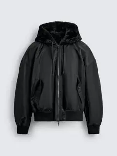 ZARA リバーシブルフェイクファーボンバージャケット