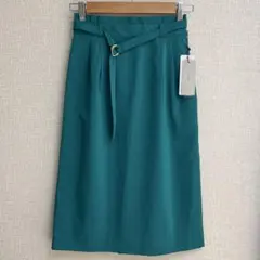 新品タグ付き ブルーグリーンのフレアスカート Mサイズ