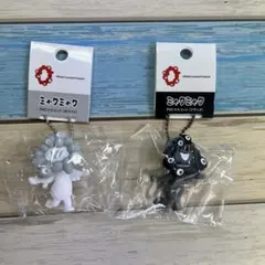 【新品】ミャクミャク PVCマスコット ホワイト＆ブラック 2個セット