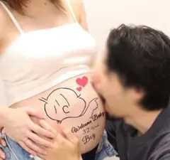 マタニティフォトシール　マタニティペイントシール　男女兼用　指差し　かわいい