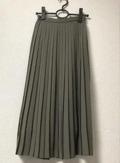 タグ付き未使用☆ユニクロ シフォンプリーツロングスカート オリーブ