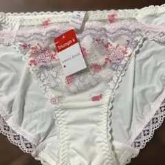 トリンプ　パンティ　M 下着　ホワイトのサムネイル