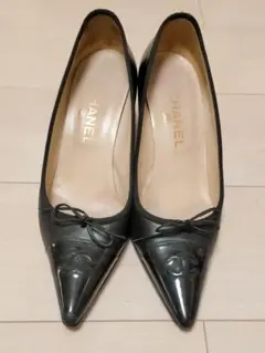 Item thumbnail for item 77707956-1763-43b9-9dd9-3c82c990b5ce