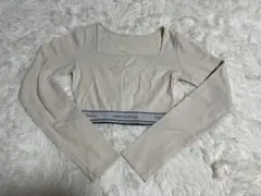 Chico ベージュ クロップトップ Fサイズのサムネイル