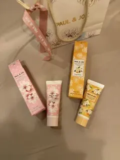 PAUL & JOE ハンドクリーム リミテッド002 & クリーム01 40gのサムネイル
