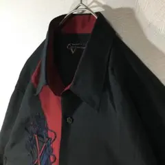 【個性派古着】日本製　長袖総柄デザインシャツ　豪華刺繍入り　黒　赤　紺　メンズM