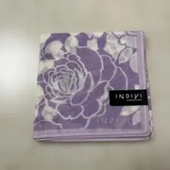 【お値下げしました】INDIVI 花柄　ハンカチのサムネイル