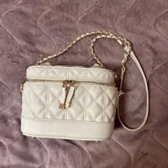 ランダ　バッグ　ホワイト