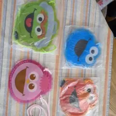 新品未使用　セサミストリート USJチケット入れ　4種4個の値段