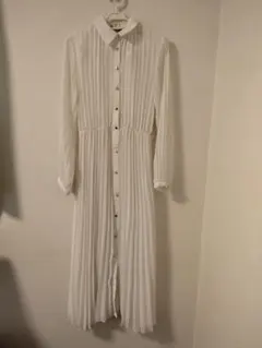 ZARA ホワイト プリーツ ワンピースのみ XS【注意】 ベルトなし