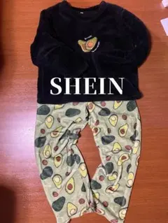 SHEIN 人気 ルームウェア パジャマ アボカド ブラック 黒 もこもこのサムネイル